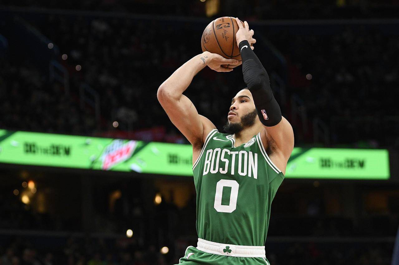 开云娱乐入口 -波士顿凯尔特人训练开放日，清晨主帅复盘引欢呼，NBA常规赛在即，数据趋势出现新变化的简单介绍