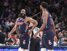 开云网页版 -包含风云突变！费城76人加时末段完成体检；NBA季后赛版图或变；更衣室稳定；年轻球员得到机会的词条